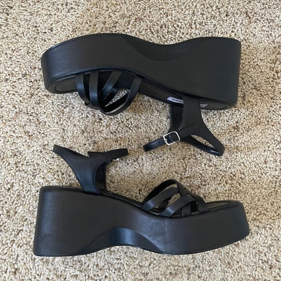 Platform Strappy Sandals - Picture 4 of 6